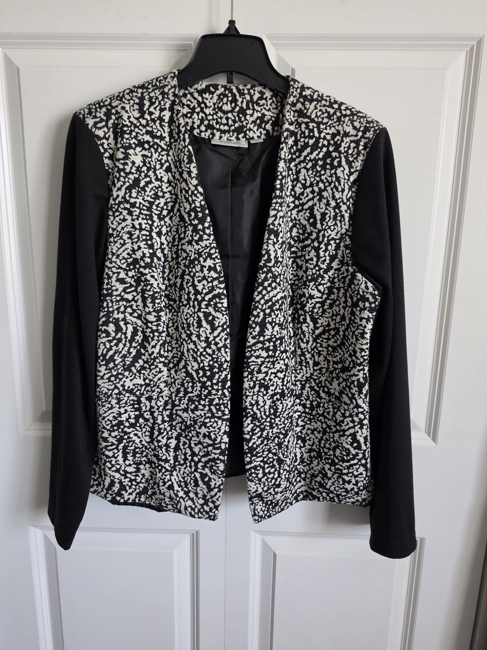 Dress Barn Black & White cream Open-Front static Patterned Blazer
